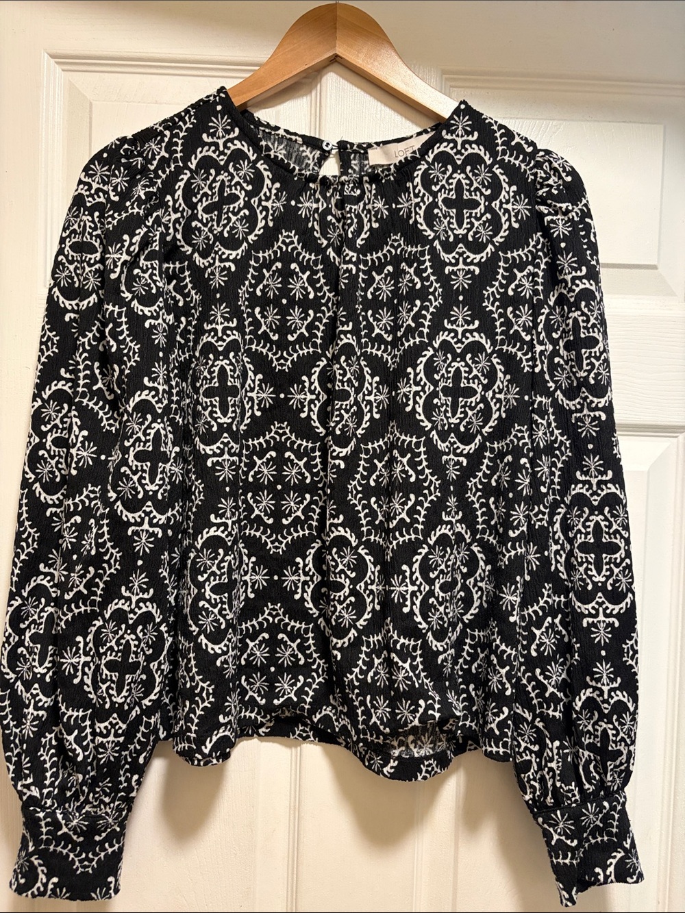 LOFT Black and White Printed Long-Sleeve Blouse
